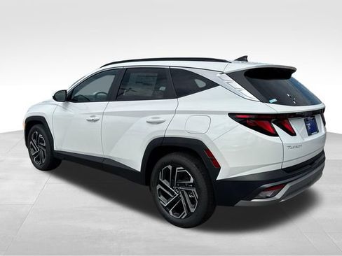 New 2026 Hyundai Tucson SEL Plus FWD image 3