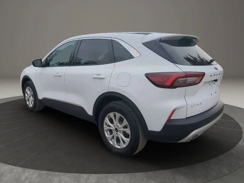 Used 2024 Ford Escape Active AWD/4WD image 3