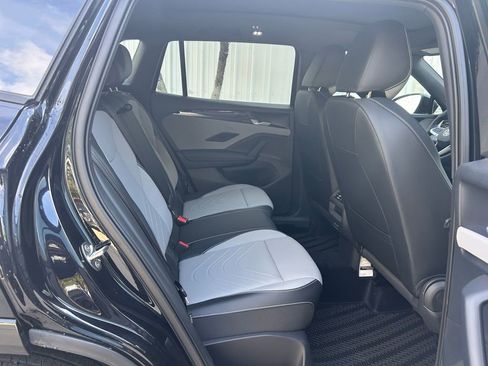 New 2026 Volkswagen Tiguan SE R-Line FWD image 39