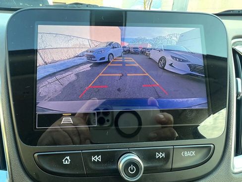 Used 2022 Chevrolet Malibu Premier image 20