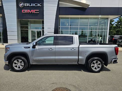 Used 2025 GMC Sierra 1500 SLT AWD/4WD image 2