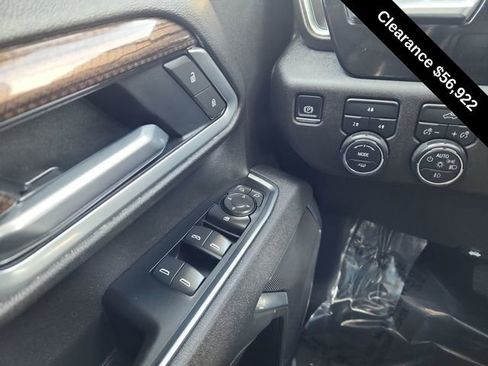 Used 2025 Chevrolet Silverado 2500 LT w/ Convenience Package image 34