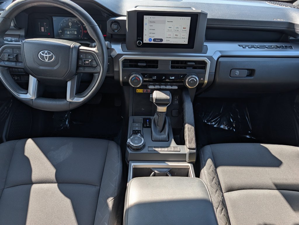 Used 2024 Toyota Tacoma SR5 AWD/4WD image 19