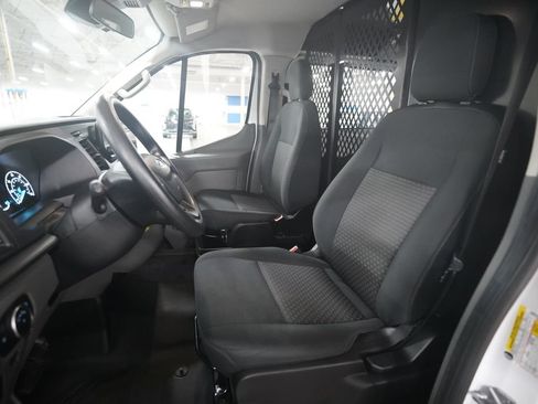 Used 2024 Ford Transit 250 Low Roof AWD w/ Exterior Upgrade Package image 8