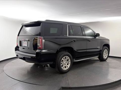 Used 2017 GMC Yukon SLT AWD/4WD image 8