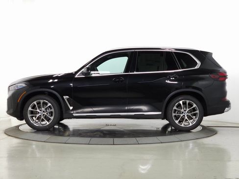 Used 2026 BMW X5 xDrive40i w/ Premium Package AWD/4WD image 4