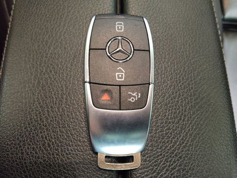 Used 2021 Mercedes-Benz A 220 4MATIC image 32