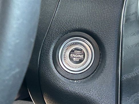 Used 2020 Mercedes-Benz GLC 300 GLC 300 image 22