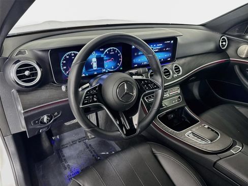 Used 2022 Mercedes-Benz E 350 Sedan image 10