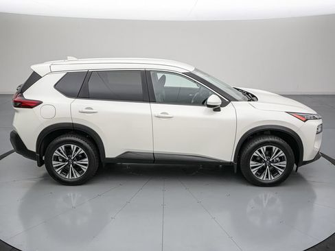 Used 2023 Nissan Rogue SV AWD/4WD image 3