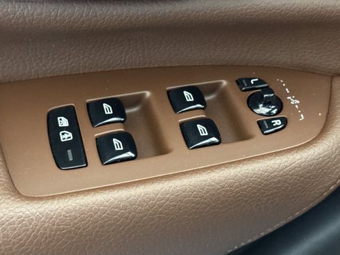 Used 2021 Volvo XC90 T6 Momentum w/ Advanced Package image 15