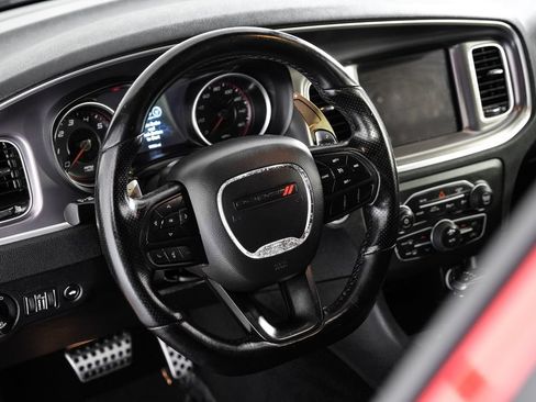 Used 2022 Dodge Charger R/T w/ Performance Handling Group RWD image 12