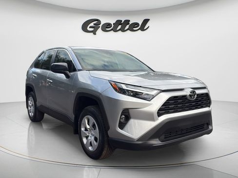 Used 2025 Toyota RAV4 LE FWD image 4