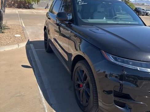 Used 2024 Land Rover Range Rover Sport SE image 14