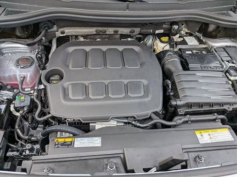New 2026 Volkswagen Tiguan SE AWD/4WD image 17