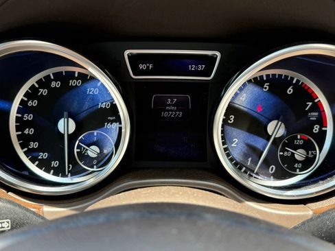 Used 2014 Mercedes-Benz GL 450 4MATIC image 18