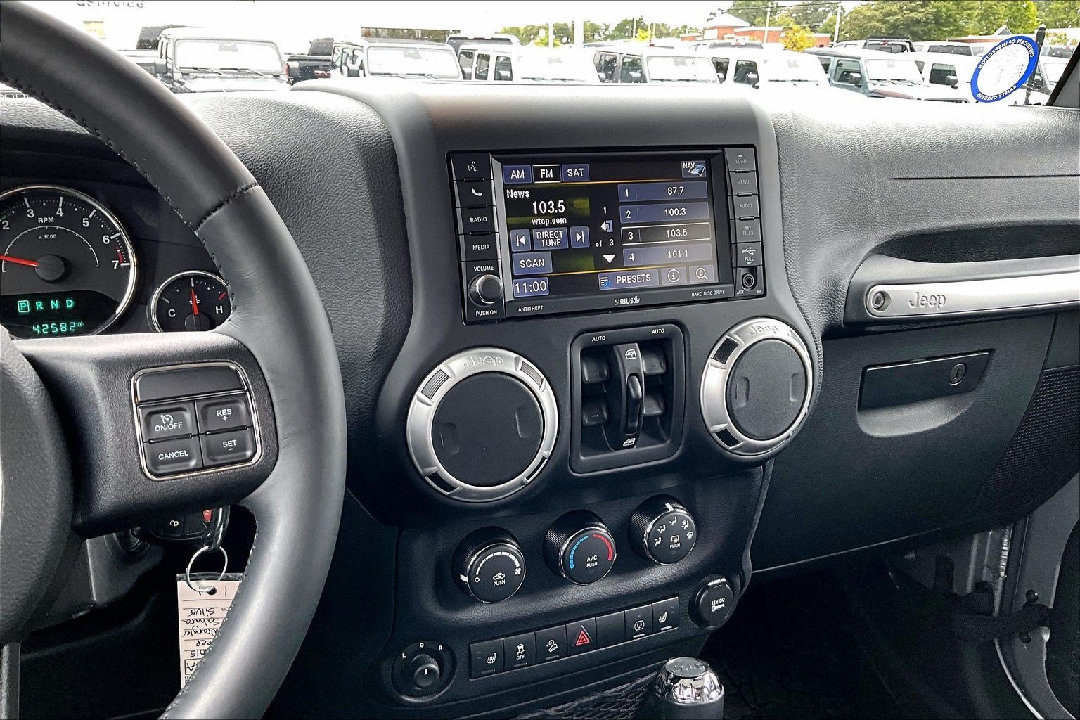 Used 2015 Jeep Wrangler Unlimited Sahara w/ Max Tow Package AWD/4WD image 6