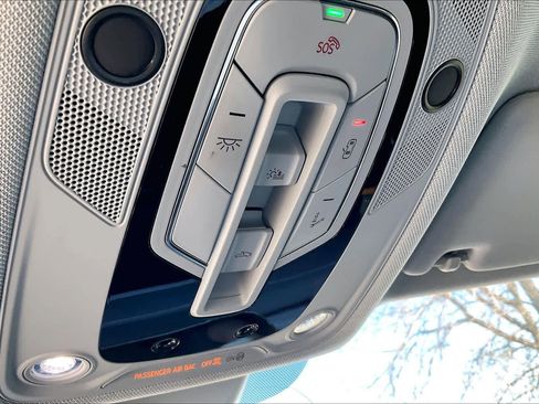 Used 2021 Audi Q5 Prestige w/ Prestige Package image 32