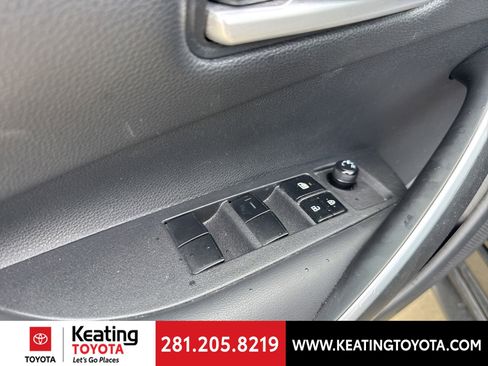Used 2022 Toyota Corolla SE FWD image 12