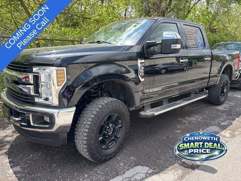 Used 2018 Ford F350 XLT w/ XLT Premium Package AWD/4WD image 4