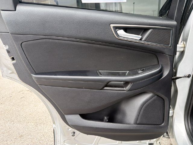 Used 2018 Ford Edge SE AWD/4WD image 31