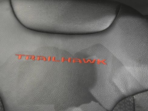 Used 2022 Jeep Compass Trailhawk AWD/4WD image 23