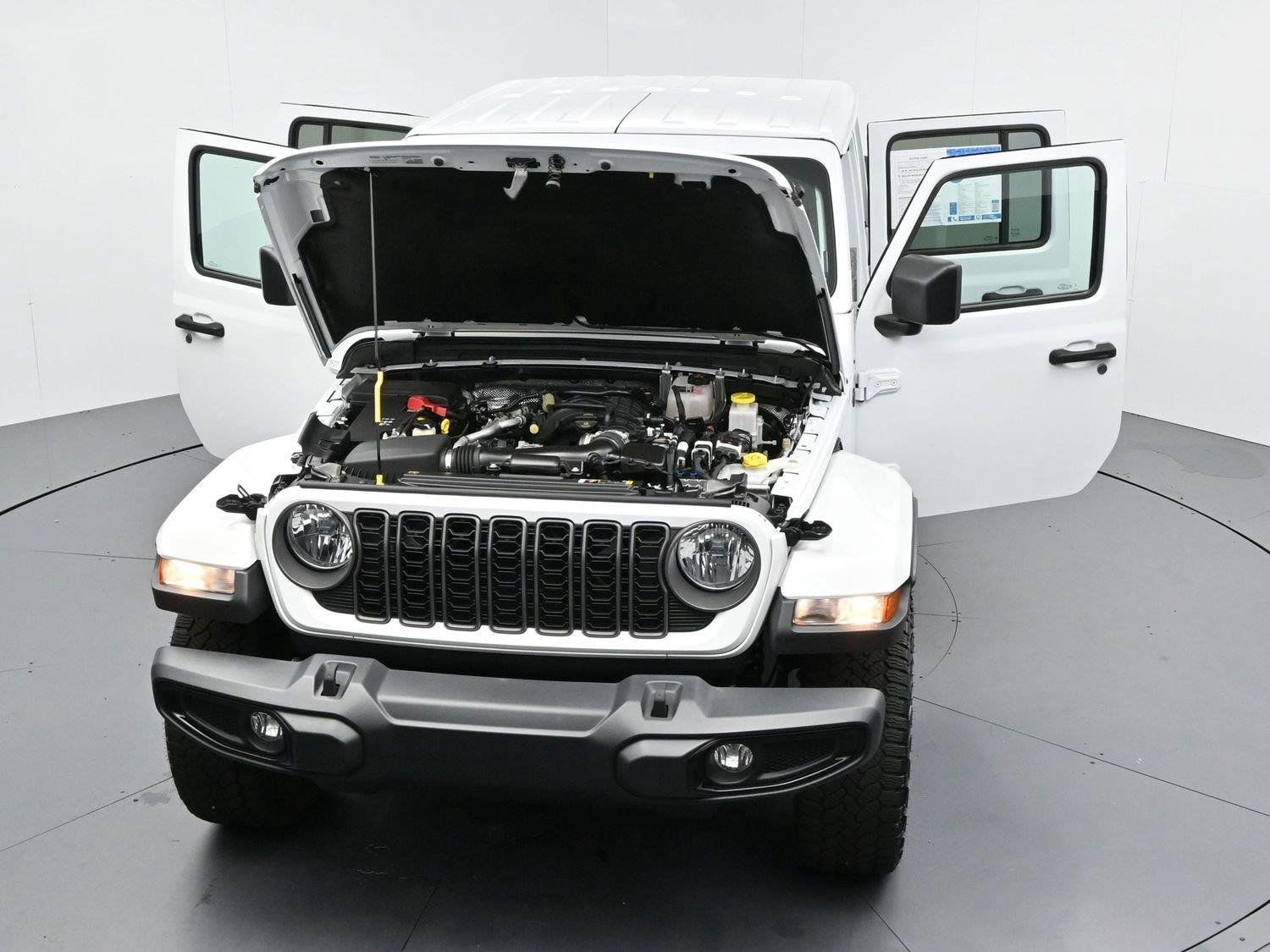 Used 2025 Jeep Gladiator Sport AWD/4WD image 40