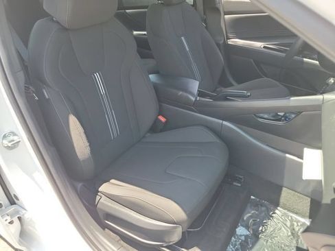 Certified 2026 Hyundai Elantra Sport w/ Cargo Package FWD image 21