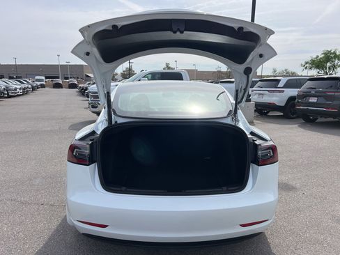 Used 2023 Tesla Model 3 Standard Range image 14