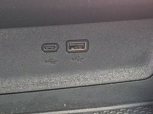 Used 2025 Chevrolet Equinox LT FWD image 26