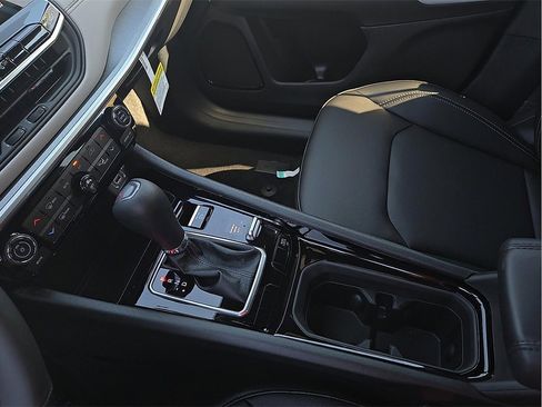 New 2026 Jeep Compass Limited image 20