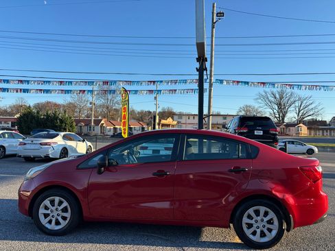 Used 2013 Kia Rio EX image 2