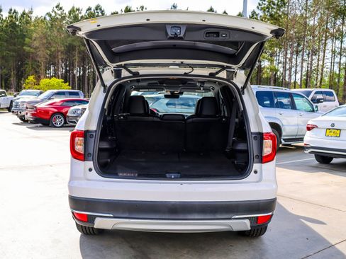 Used 2021 Honda Pilot Touring image 7