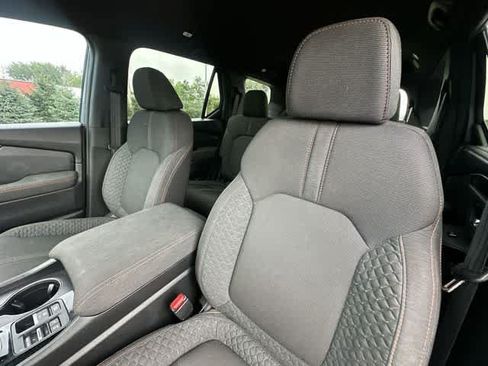 Used 2023 Honda Pilot Sport image 14