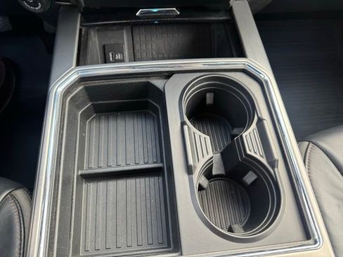 Used 2022 Ford F350 Platinum w/ FX4 Off-Road Package image 30