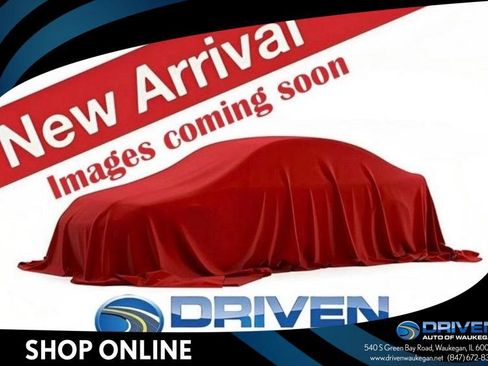 Used 2016 Jeep Renegade Latitude FWD image 1