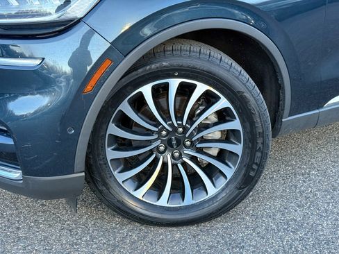 Used 2023 Lincoln Aviator Reserve w/ Equipment Group 201A image 10