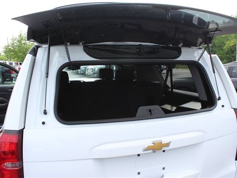 Used 2019 Chevrolet Suburban LT AWD/4WD image 17