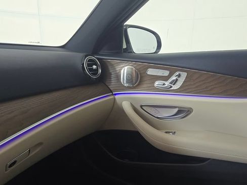 Used 2023 Mercedes-Benz E 350 4MATIC Sedan image 20