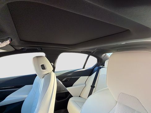 New 2026 BMW 530i w/ M Sport Package image 26