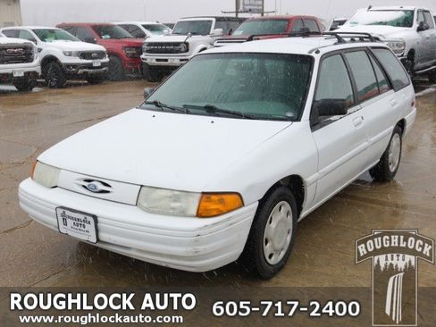 Used 1995 Ford Escort LX image 1