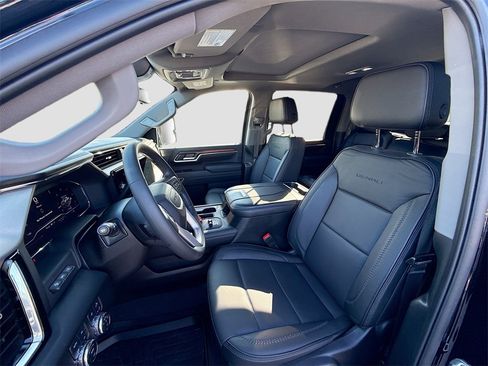 Used 2025 GMC Sierra 2500 Denali w/ Denali Reserve Package image 22