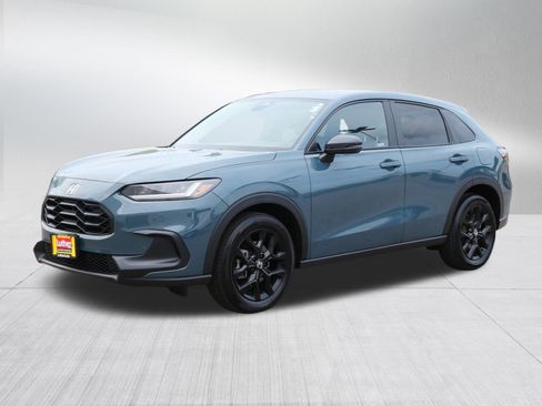 Used 2024 Honda HR-V Sport image 3