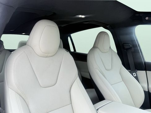 Used 2023 Tesla Model X AWD/4WD image 45