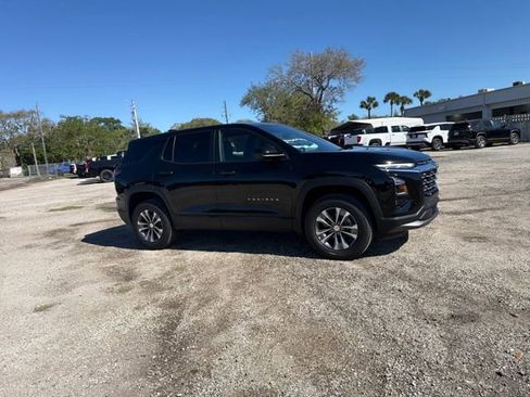 New 2026 Chevrolet Equinox LT w/ Convenience Package II FWD image 16