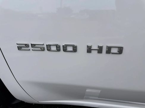 Used 2024 Chevrolet Silverado 2500 LT AWD/4WD image 21