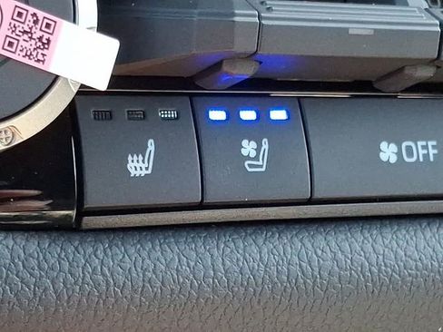 New 2026 Toyota Tundra Limited AWD/4WD image 21