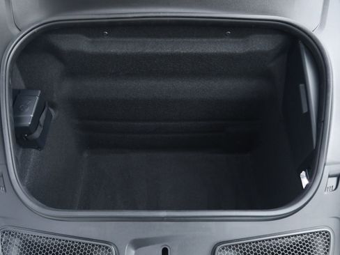 Used 2026 Porsche 911 GT3 RWD image 34