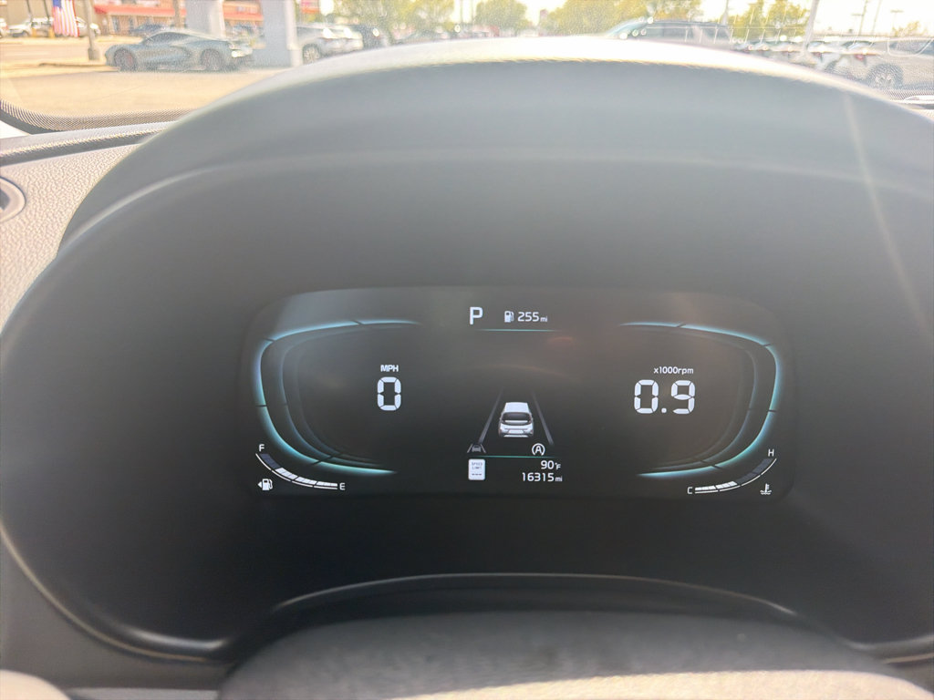 Used 2025 Kia Soul LX w/ LX Technology Package FWD image 21