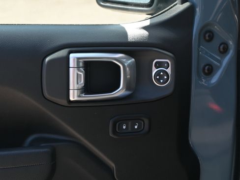 Used 2025 Jeep Wrangler Unlimited Sport S 4xe AWD/4WD image 15